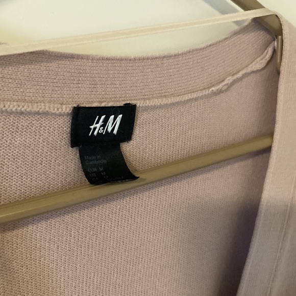 Rose colored cardigan. Size M - Picture 2 of 2